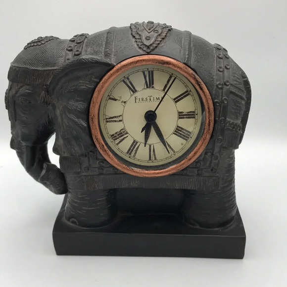 FirsTime elephant clock